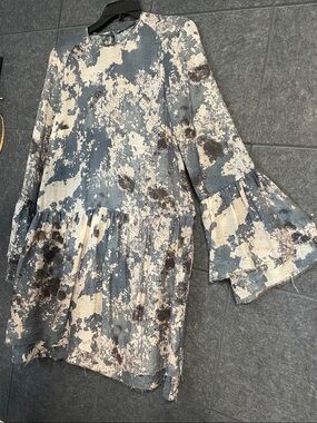 H & M Abstract Print Ruffle-Sleeve Tunic Dress - Blue & Cream US 8